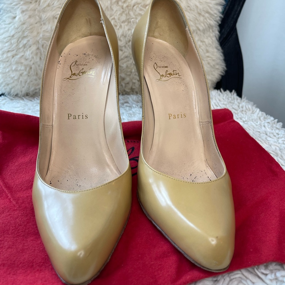 Christian Louboutin Décolleté Pumps